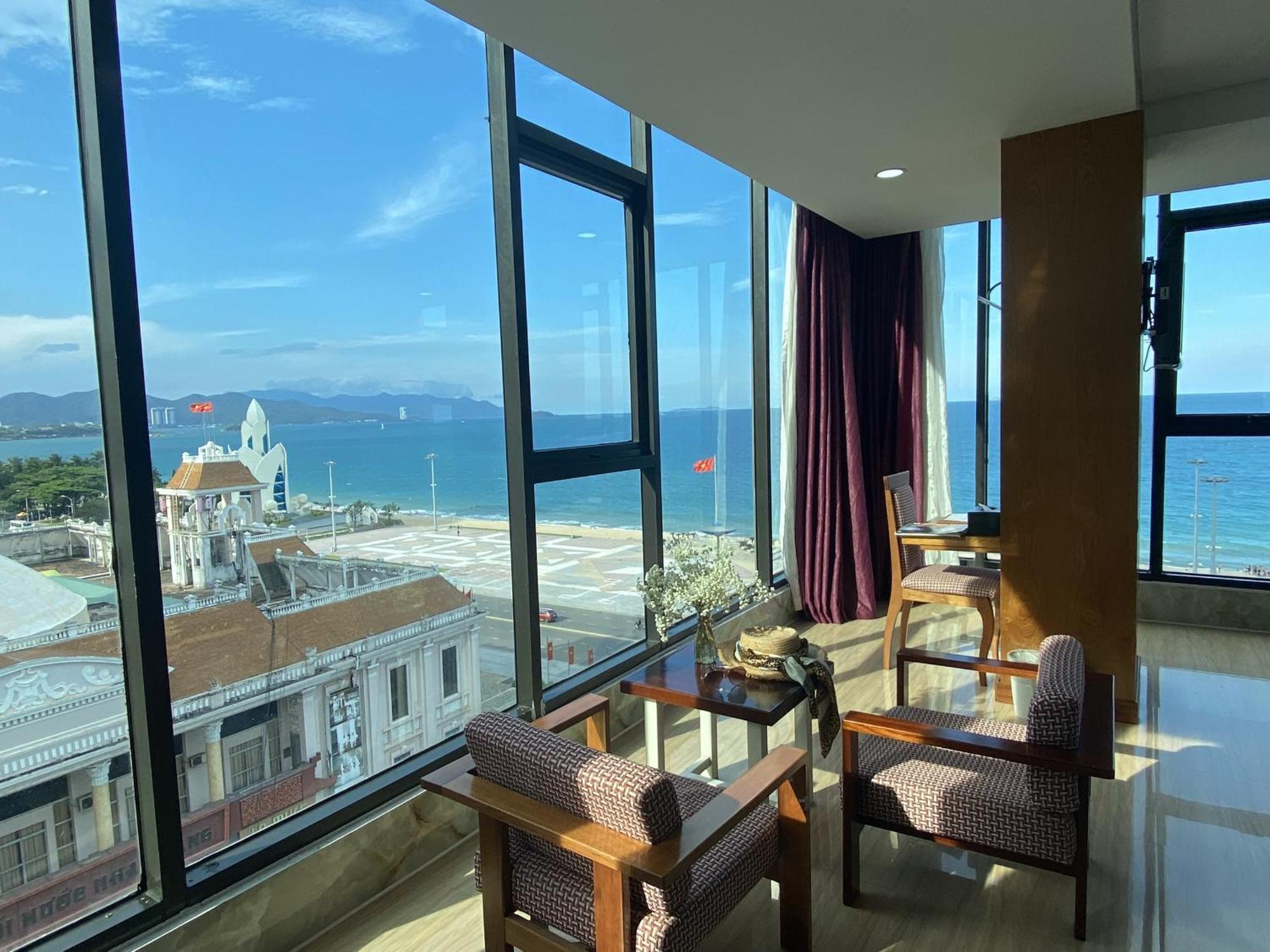 แฮปปี้ ไลท์ โฮเต็ล Hotel ญาจาง ภายนอก รูปภาพ