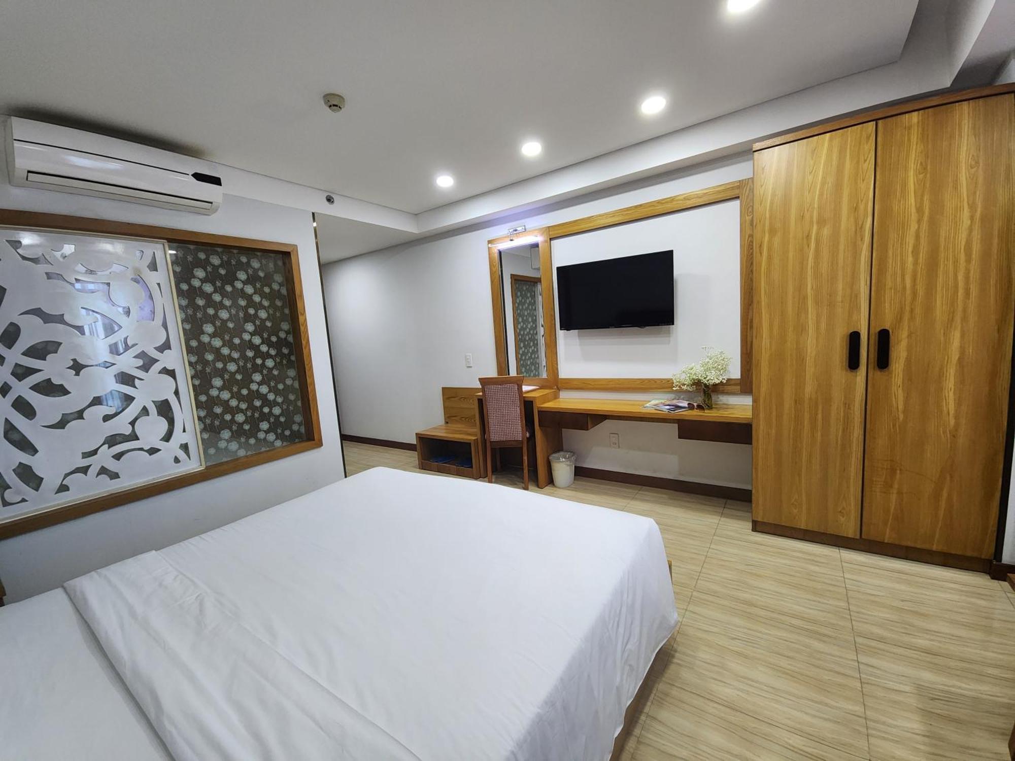 แฮปปี้ ไลท์ โฮเต็ล Hotel ญาจาง ภายนอก รูปภาพ